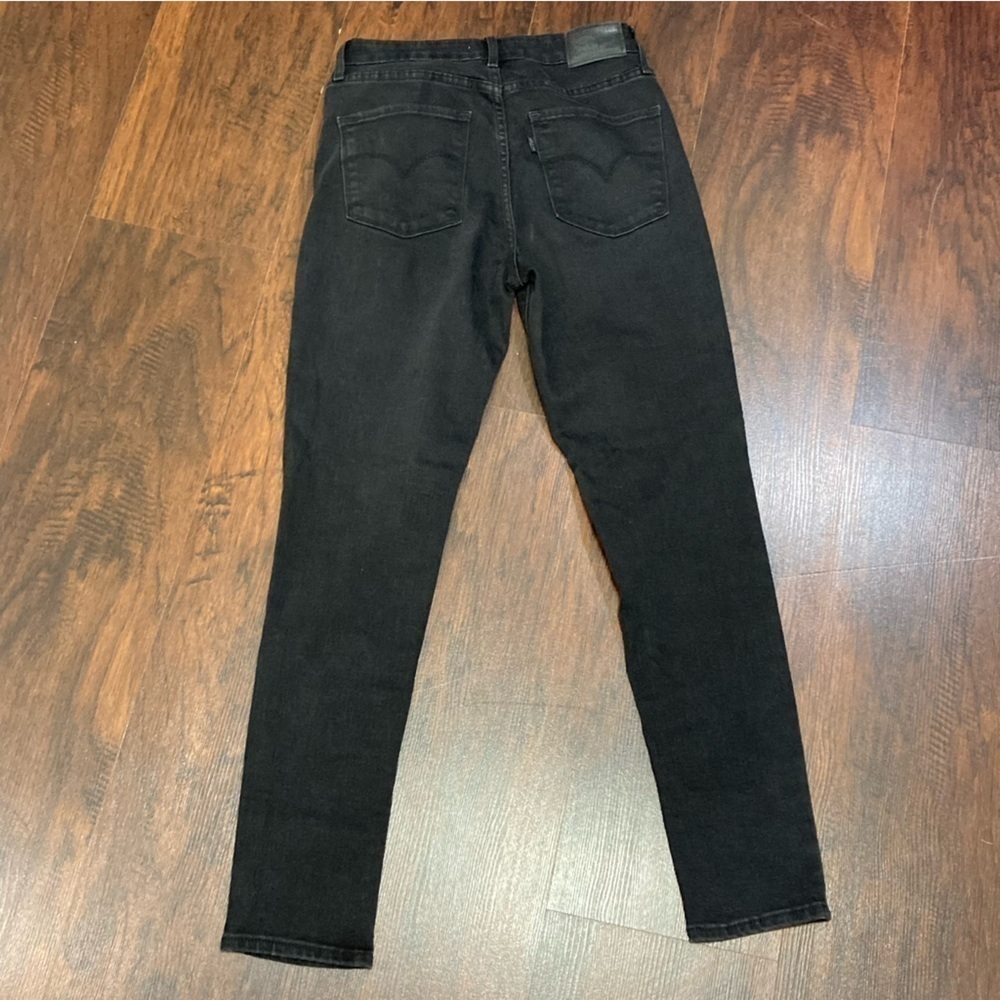 LEVIS 721 High Rise  Skinny Jeans in like new condition size 28 - Picture 6 of 16